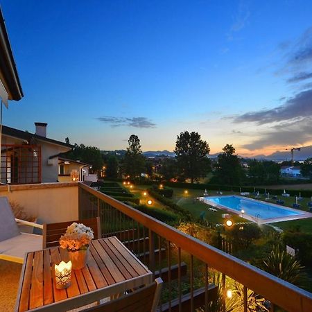Italia Living Villa Padenghe sul Garda Exterior foto