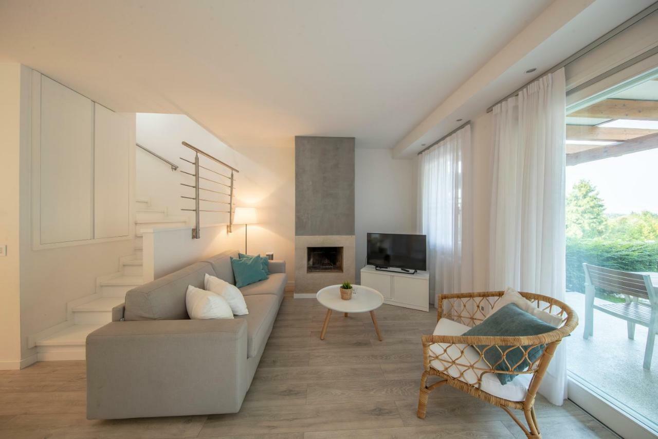 Italia Living Villa Padenghe sul Garda Exterior foto